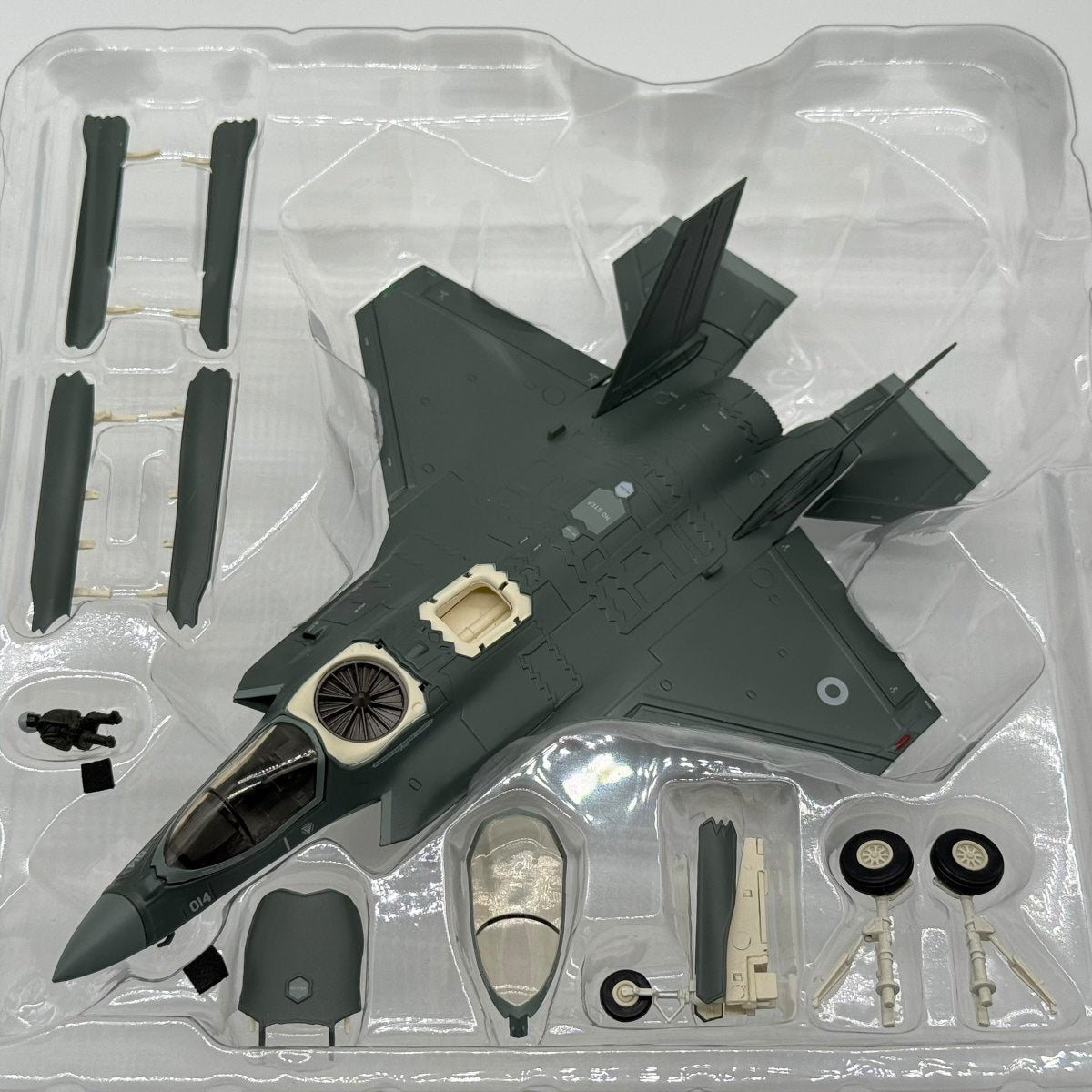 Hobby Master HA4614 1:72 Lockheed F - 35B Lightning II RAF 617 Sqn 2021 - Hobby Master