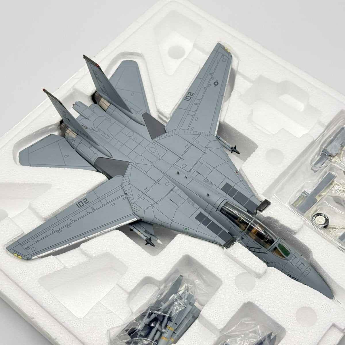 Hobby Master HA5212 1:72 F - 14A Tomcat VF - 84 Jolly Rogers Desert Storm 1991 - Hobby Master