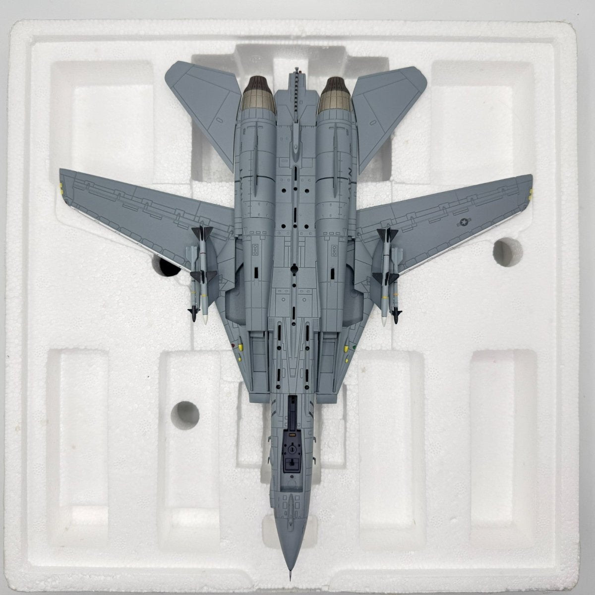 Hobby Master HA5212 1:72 F - 14A Tomcat VF - 84 Jolly Rogers Desert Storm 1991 - Hobby Master
