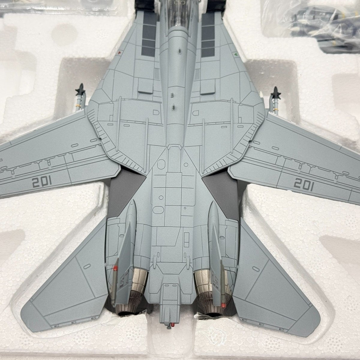 Hobby Master HA5212 1:72 F - 14A Tomcat VF - 84 Jolly Rogers Desert Storm 1991 - Hobby Master