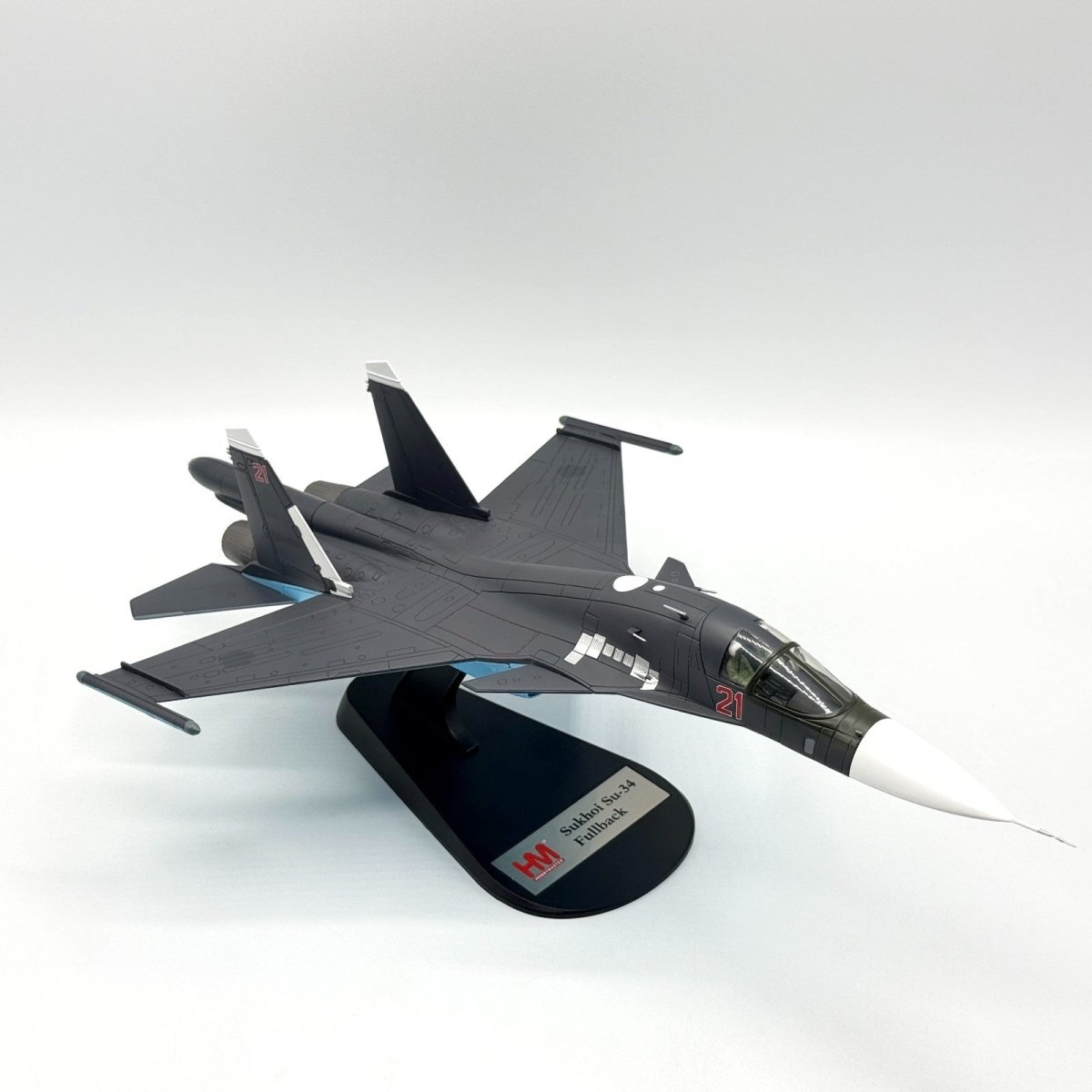 Hobby Master HA6302A 1:72 Su - 34 Fullback Fighter Bomber Red 21 Russian Air Force - Hobby Master