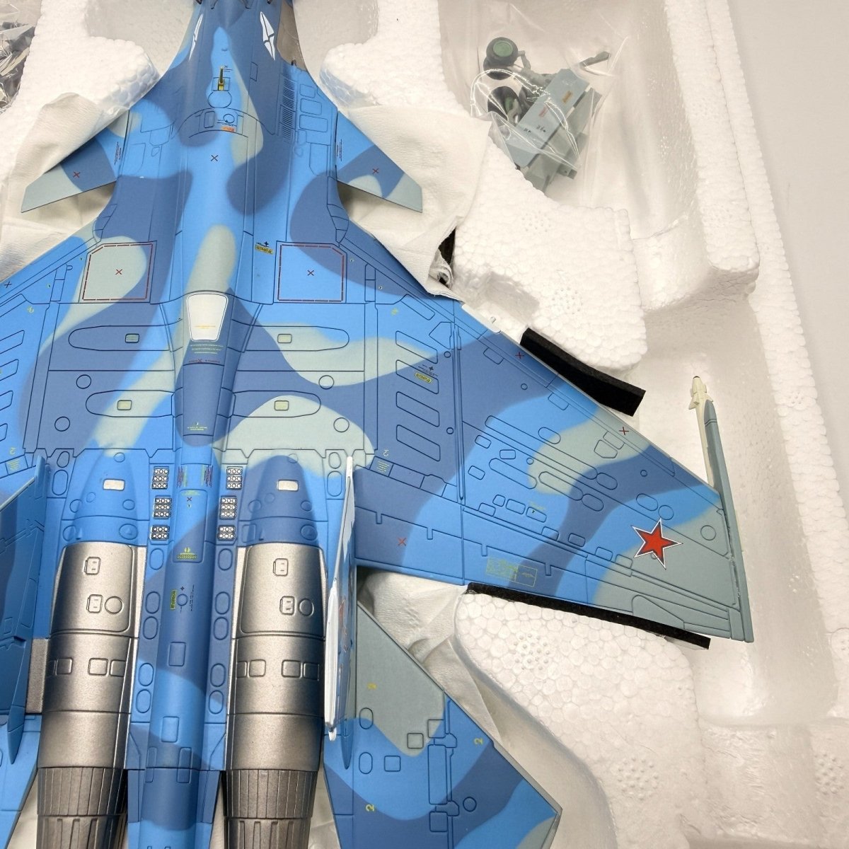 Hobby Master HA6401 1:72 Su - 33 Flanker D Bort 67, 1st Squadron, Russian Navy - Hobby Master