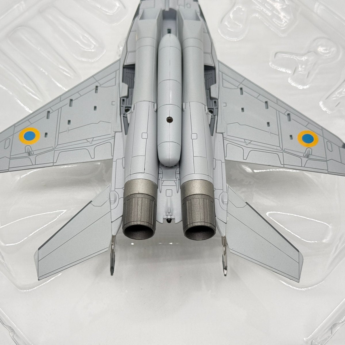 Hobby Master HA6518 1:72 Mikoyan MiG-29MU1 Fulcrum-C Ukrainian Air Force Yellow 57 Digital Camouflage 2014 - Hobby Master