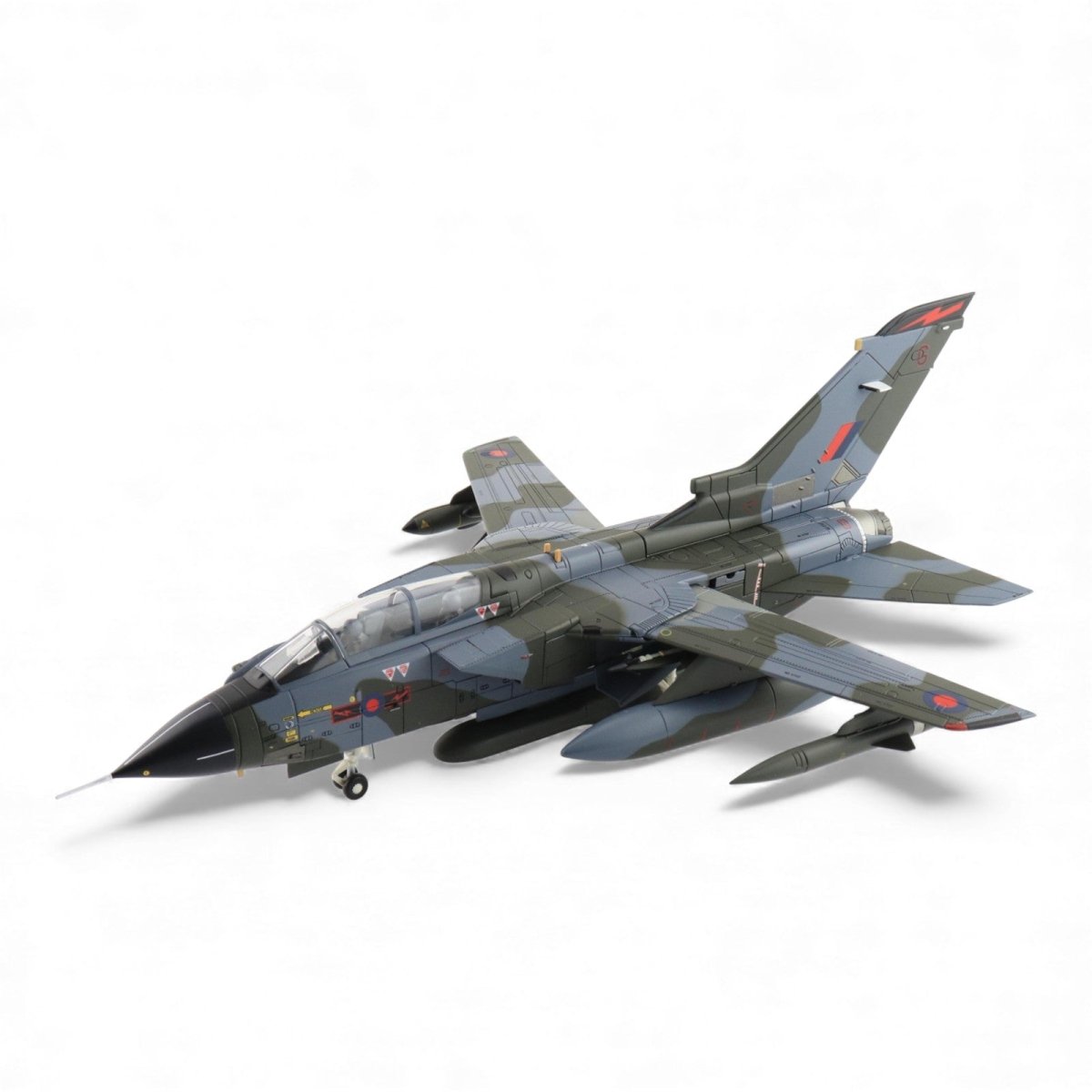 Hobby Master HA6719 1:72 Tornado GR.1 ZA585 No.617 Sqn RAF Marham "Dambusters" - Hobby Master