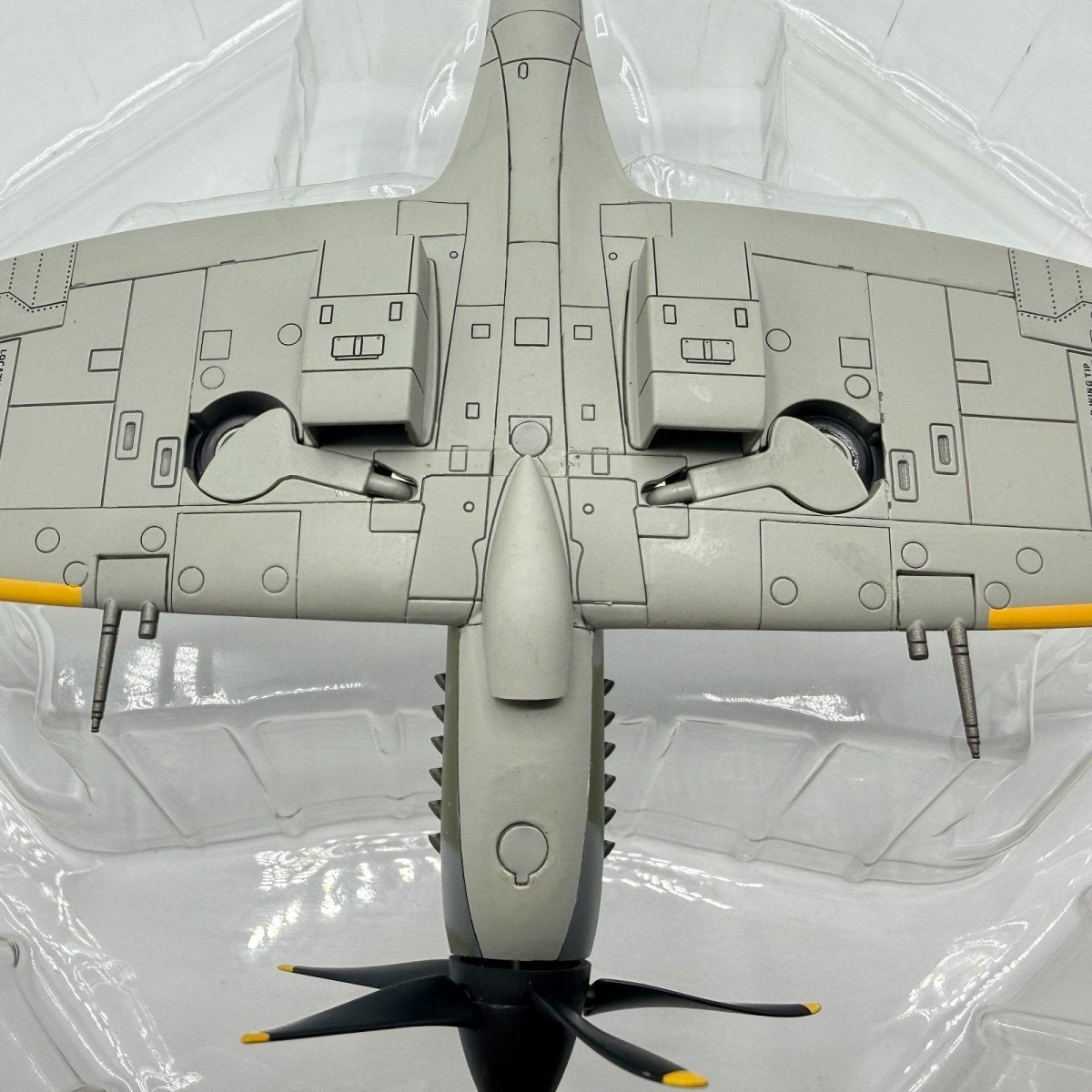Hobby Master HA7101 1:48 Spitfire MK.XIVe MV268/JEJ "Johnnie Johnson" Germany - Hobby Master
