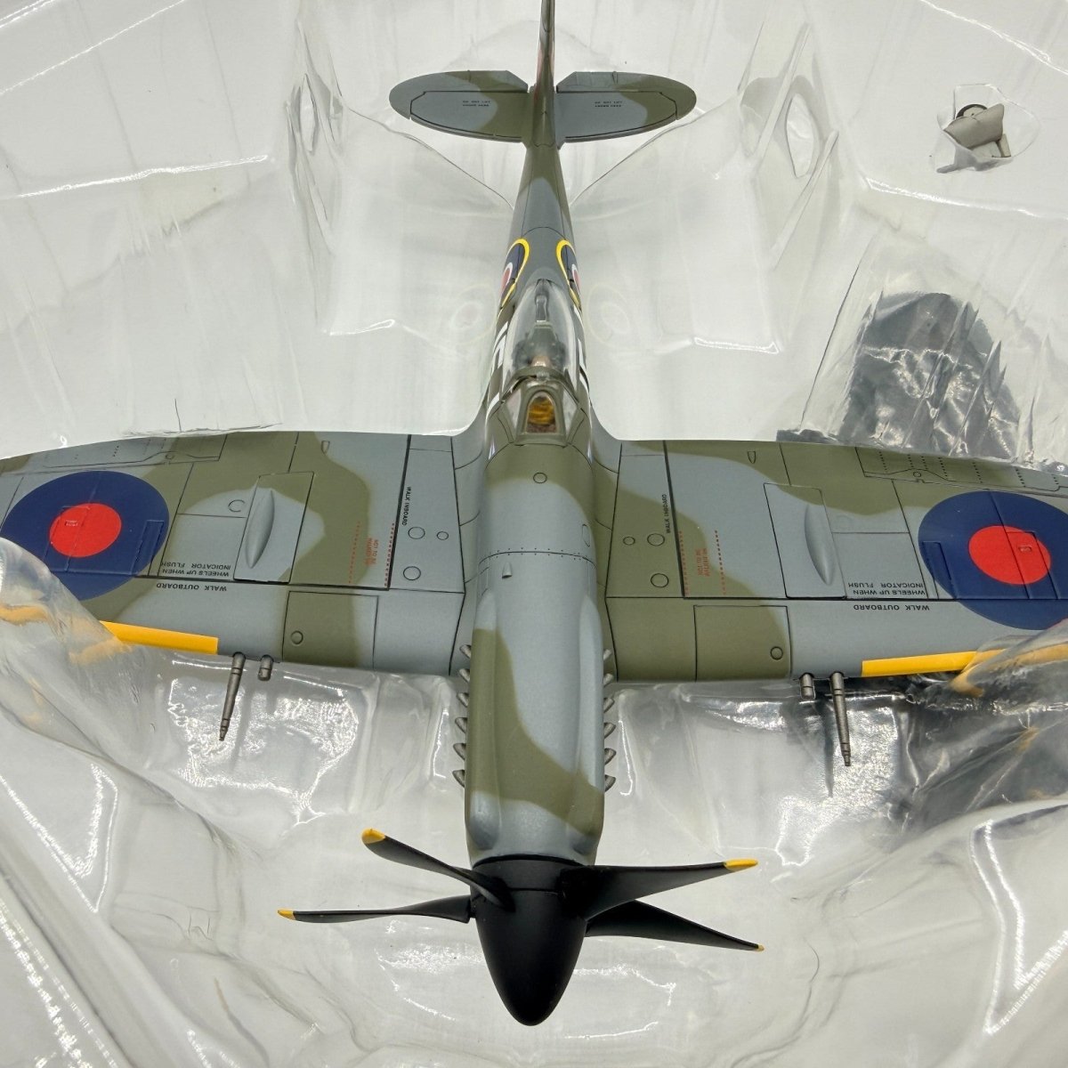 Hobby Master HA7101 1:48 Spitfire MK.XIVe MV268/JEJ "Johnnie Johnson" Germany - Hobby Master