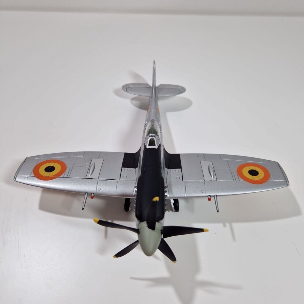 Hobby Master 1:48 Spitfire Mk XIVe Belgian Air Force 1951 Limited Edition HA7108 - Hobby Master