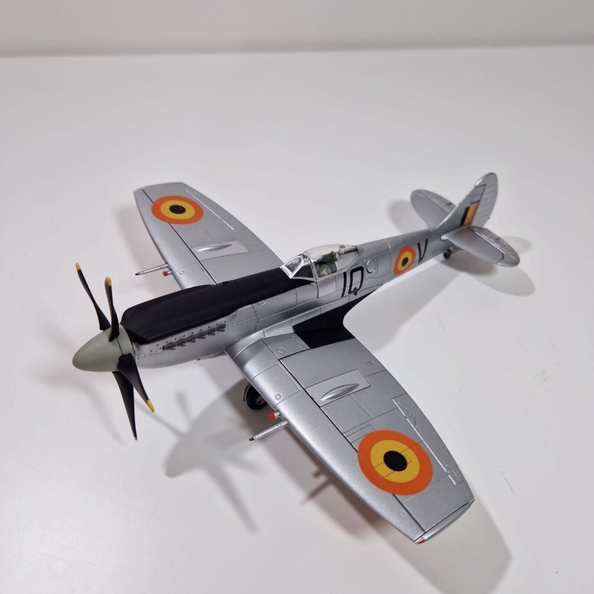 Hobby Master 1:48 Spitfire Mk XIVe Belgian Air Force 1951 Limited Edition HA7108 - Hobby Master