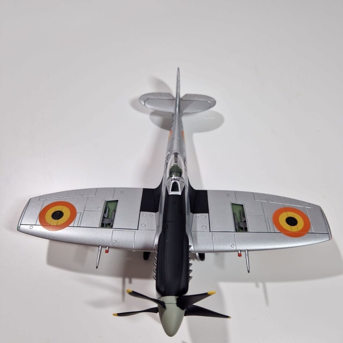 Hobby Master 1:48 Spitfire Mk XIVe Belgian Air Force 1951 Limited Edition HA7108 - Hobby Master
