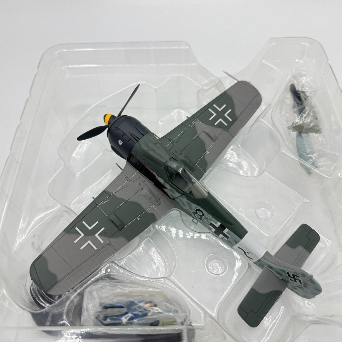 Hobby Master HA7404 1:48 Focke Wulf FW 190 A - 8/R2, Willi Maximowitz, France 1944 - Hobby Master