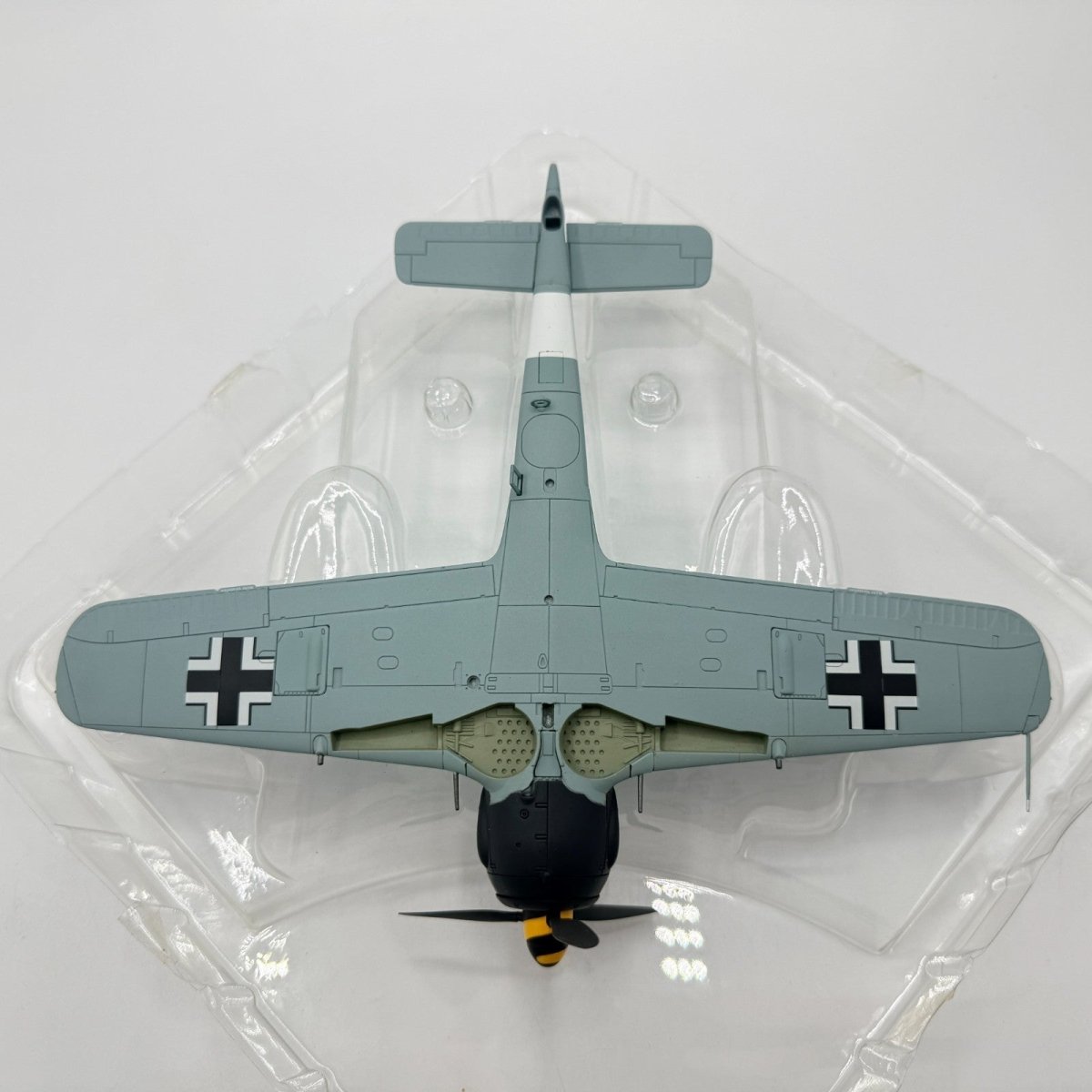 Hobby Master HA7404 1:48 Focke Wulf FW 190 A - 8/R2, Willi Maximowitz, France 1944 - Hobby Master