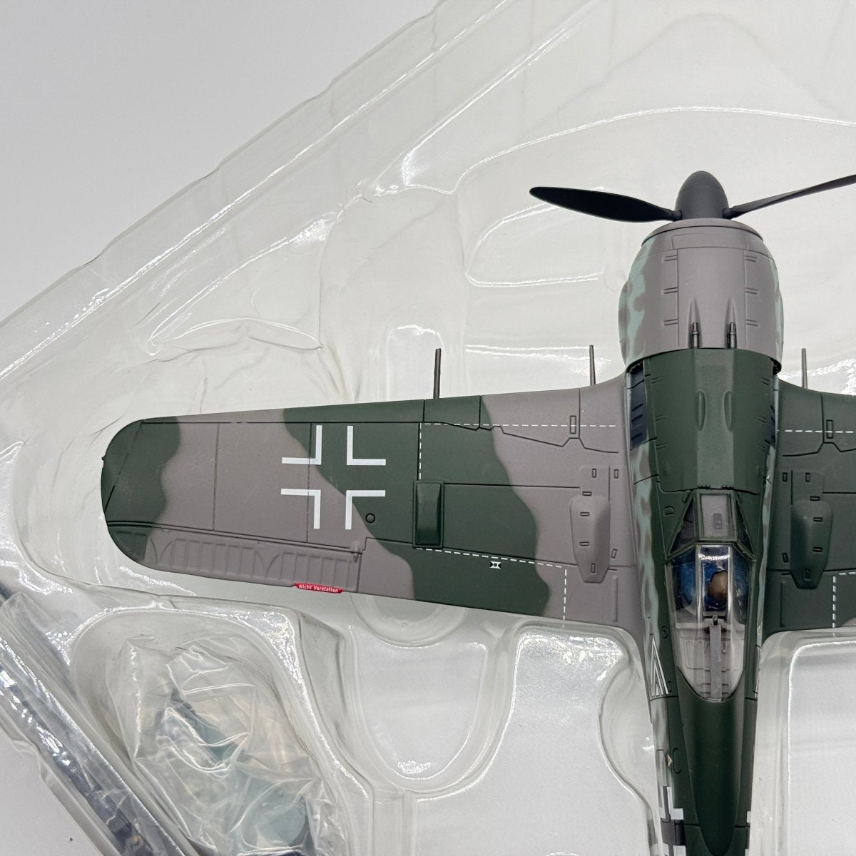 Hobby Master HA7409 1:48 Fw 190A Adolf Galland Berlin - Tempelhof 1944 - Hobby Master