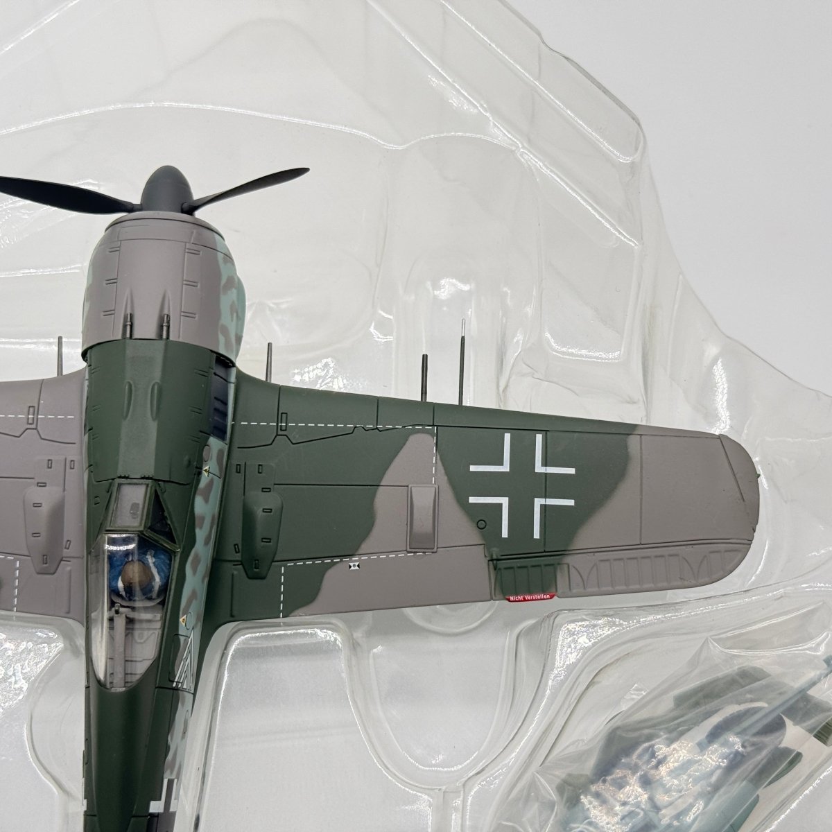 Hobby Master HA7409 1:48 Fw 190A Adolf Galland Berlin - Tempelhof 1944 - Hobby Master