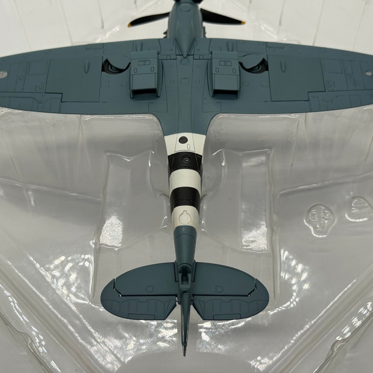 Hobby Master HA7601 1:48 Supermarine Spitfire PR.Mk XIX RAF No.541 Sqn 1944 - Hobby Master