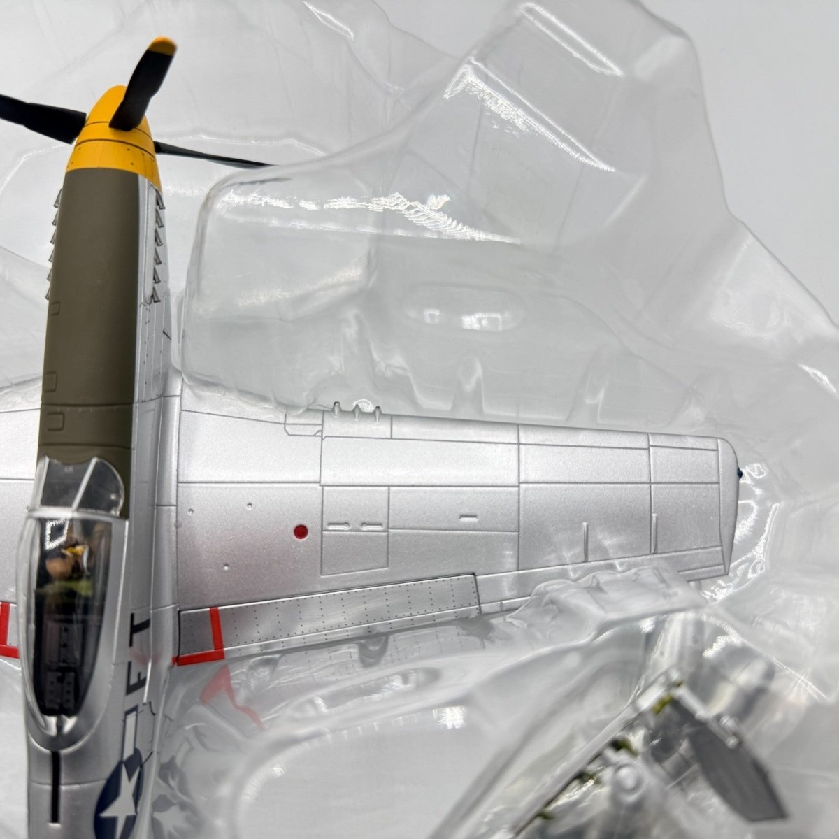 Hobby Master HA7701 1:48 P - 51D Mustang 'Lt Col Glen Eagleston' Limited Edition - Hobby Master