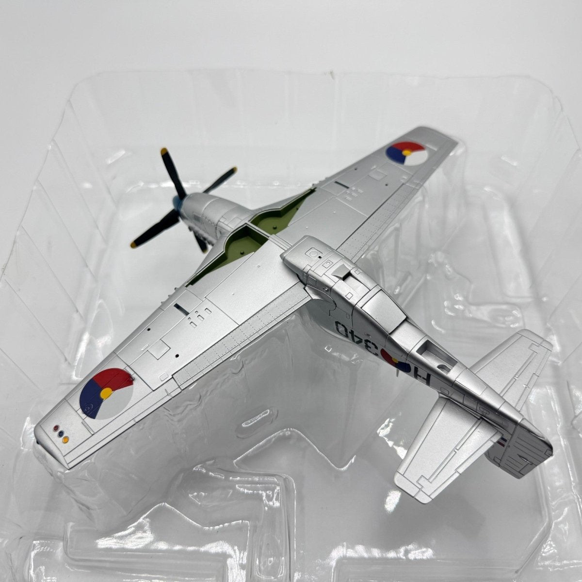 Hobby Master HA7708 1:48 P - 51D Mustang, Netherlands East Indies Air Force - Hobby Master