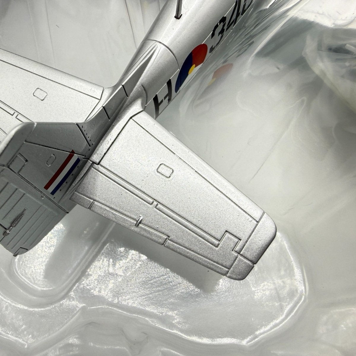 Hobby Master HA7708 1:48 P - 51D Mustang, Netherlands East Indies Air Force - Hobby Master