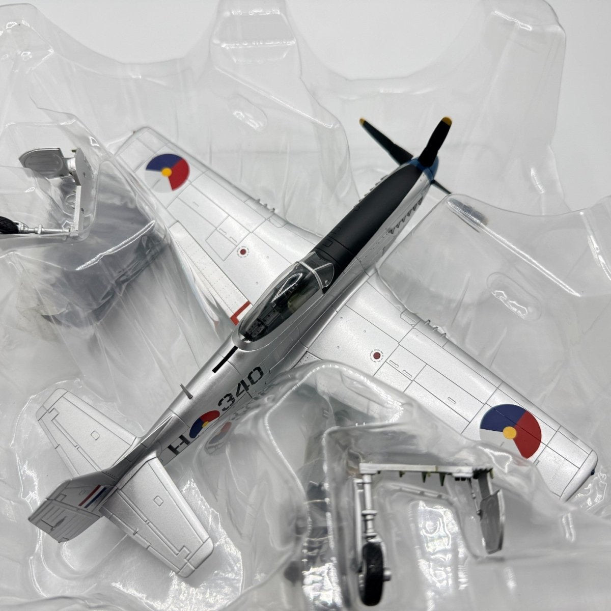Hobby Master HA7708 1:48 P - 51D Mustang, Netherlands East Indies Air Force - Hobby Master
