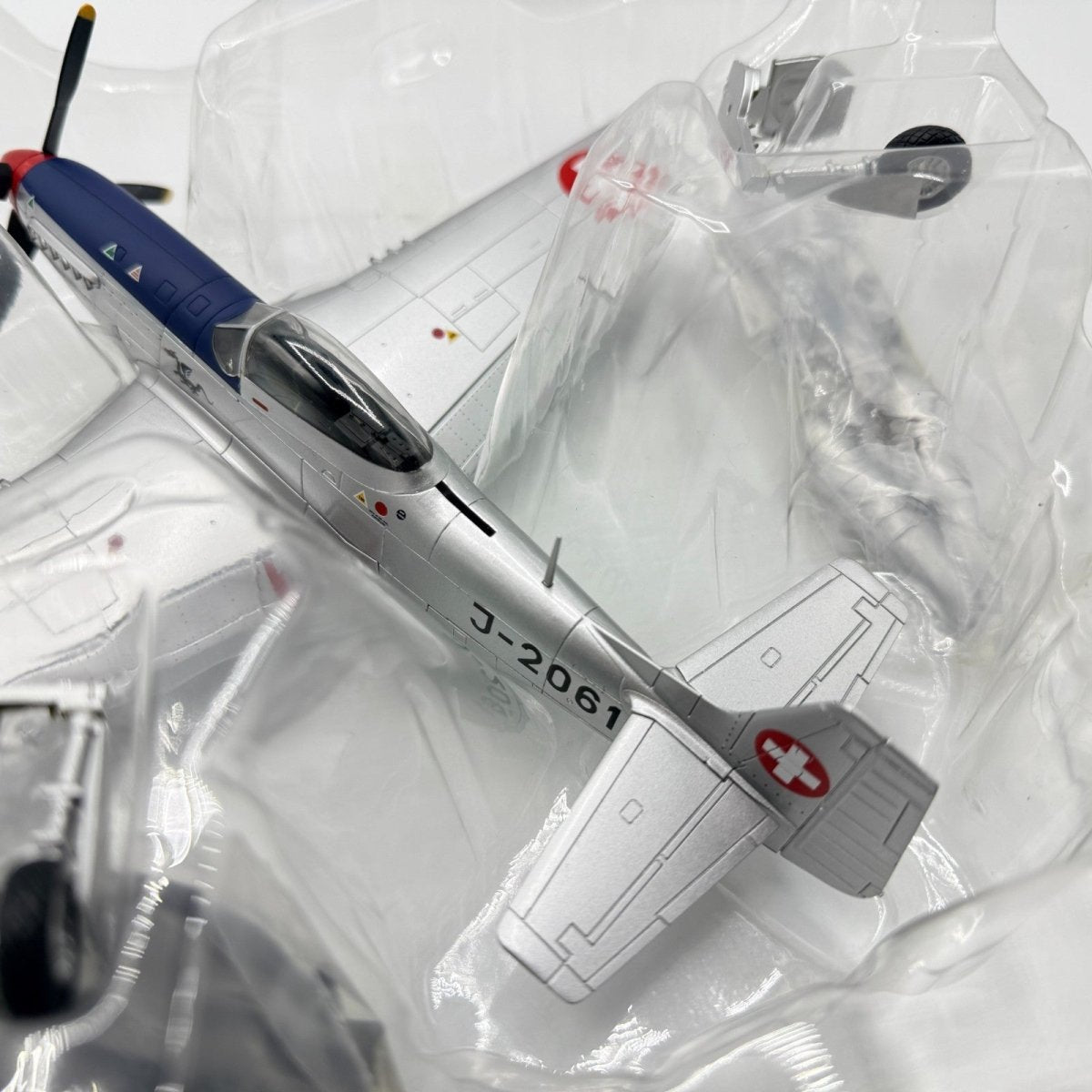 Hobby Master HA7725 1:48 P - 51D Mustang J - 2061, FISt 16, Swiss AF, September 1949 - Hobby Master