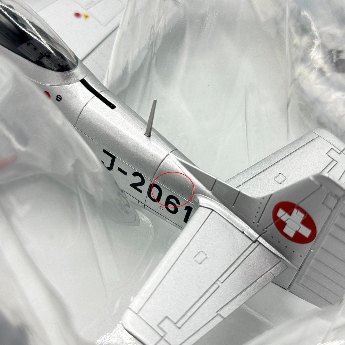 Hobby Master HA7725 1:48 P - 51D Mustang J - 2061, FISt 16, Swiss AF, September 1949 - Hobby Master