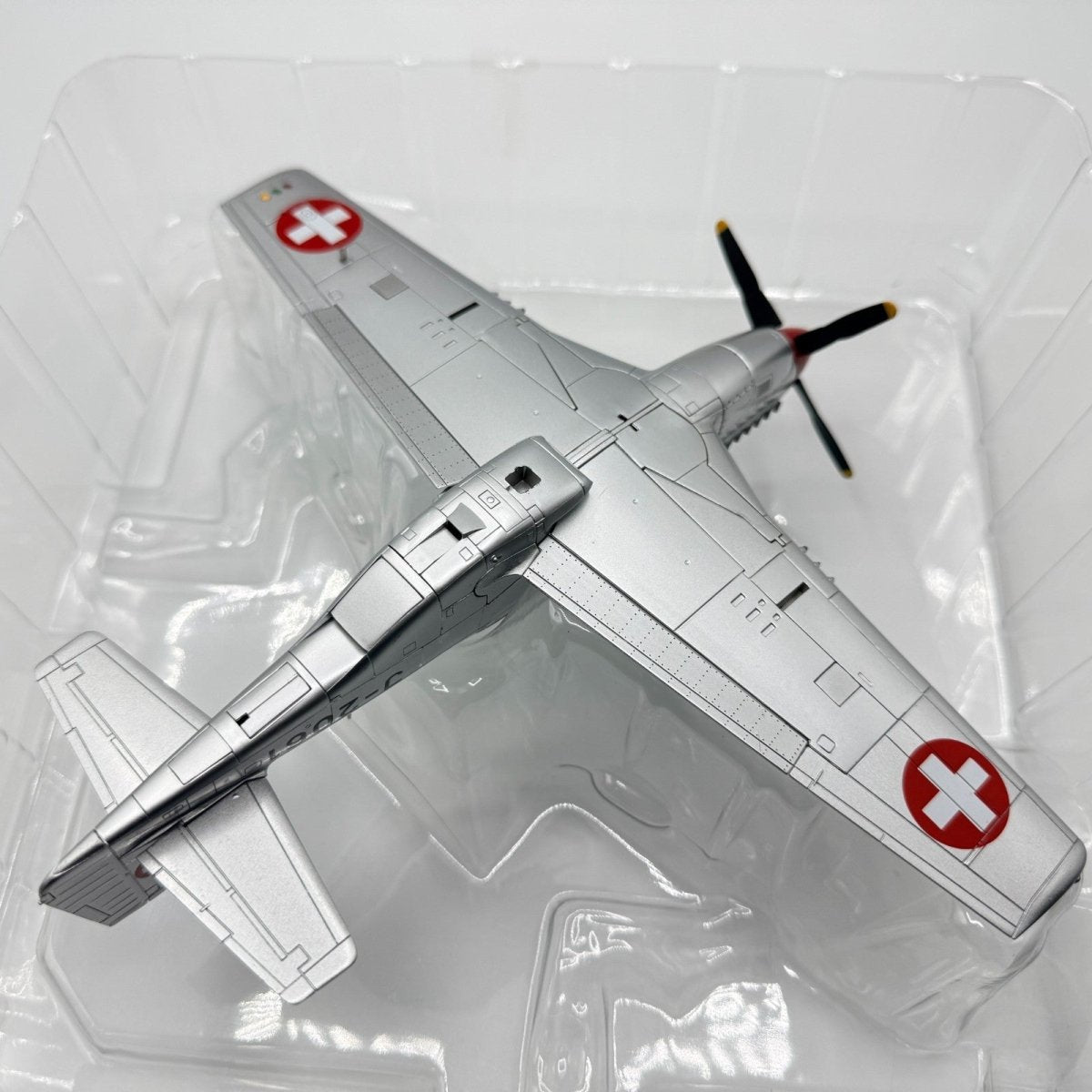 Hobby Master HA7725 1:48 P - 51D Mustang J - 2061, FISt 16, Swiss AF, September 1949 - Hobby Master