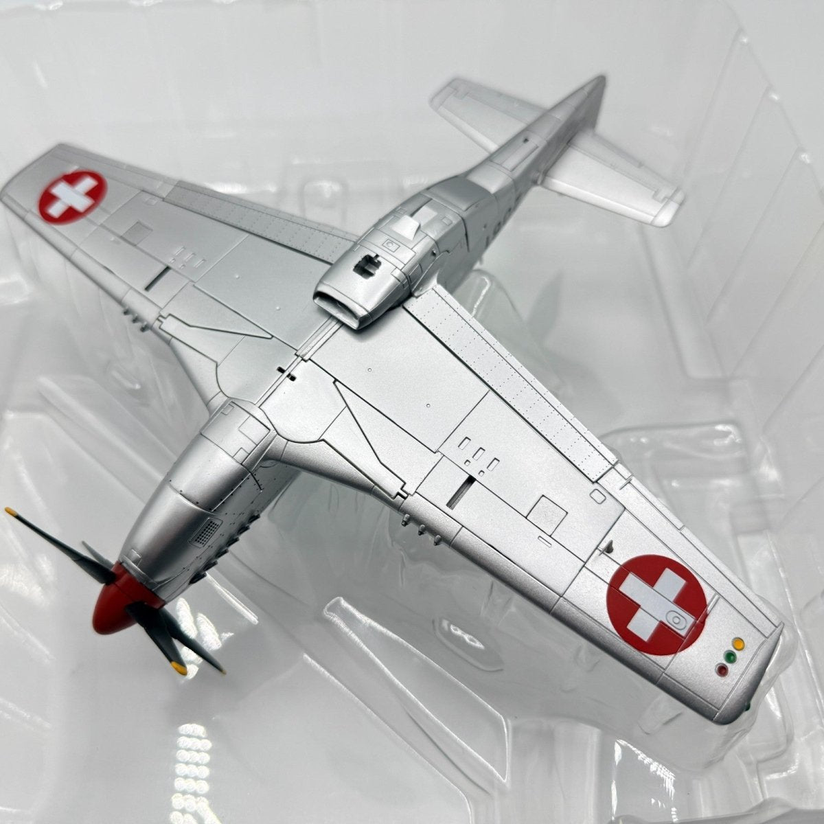 Hobby Master HA7725 1:48 P - 51D Mustang J - 2061, FISt 16, Swiss AF, September 1949 - Hobby Master