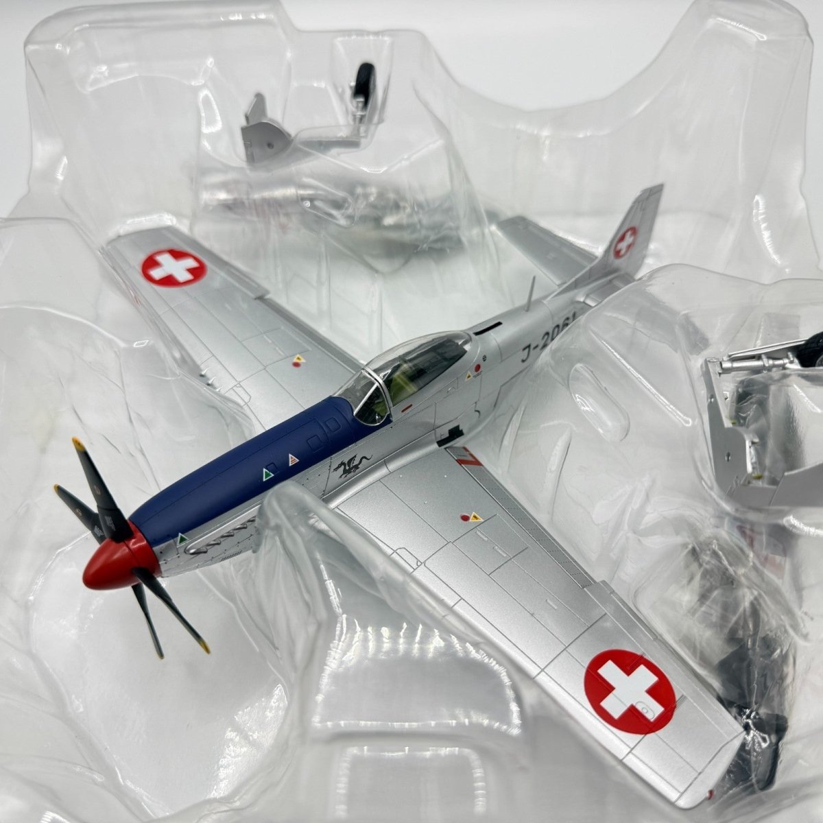 Hobby Master HA7725 1:48 P - 51D Mustang J - 2061, FISt 16, Swiss AF, September 1949 - Hobby Master