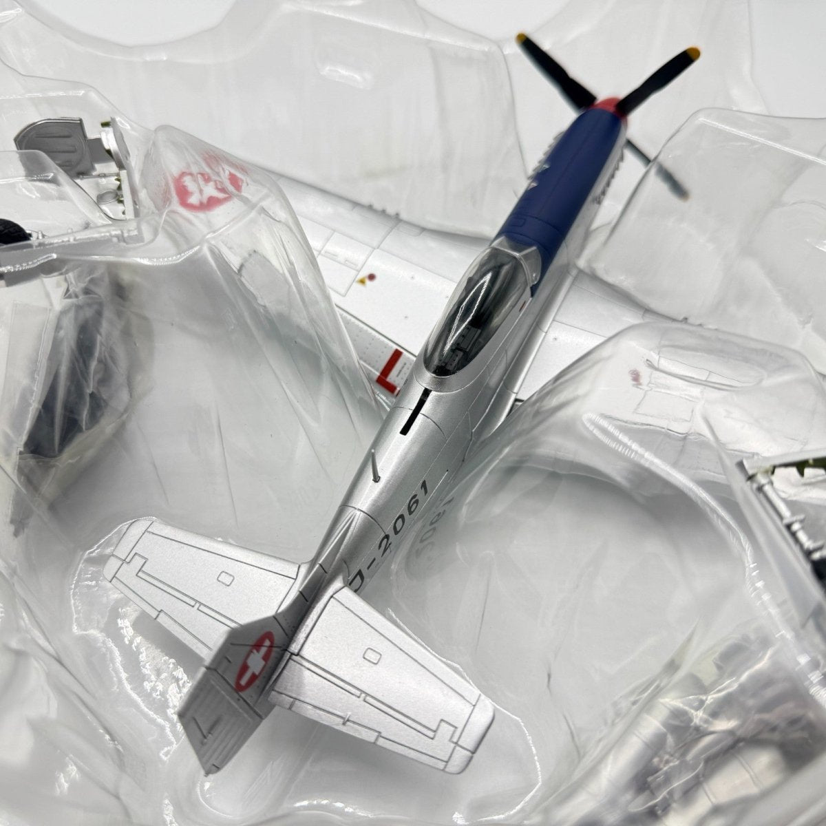 Hobby Master HA7725 1:48 P - 51D Mustang J - 2061, FISt 16, Swiss AF, September 1949 - Hobby Master