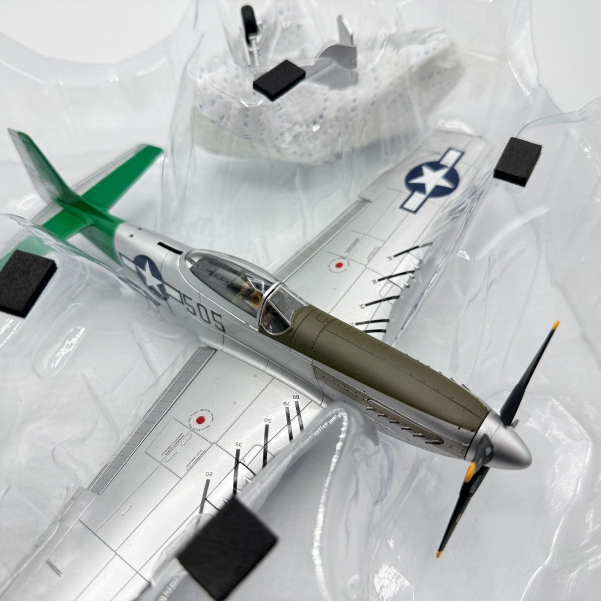 Hobby Master HA7743B 1:48 P - 51D Mustang Capt Abner Aust, USAAF, Iwo Jima 1945 - Hobby Master
