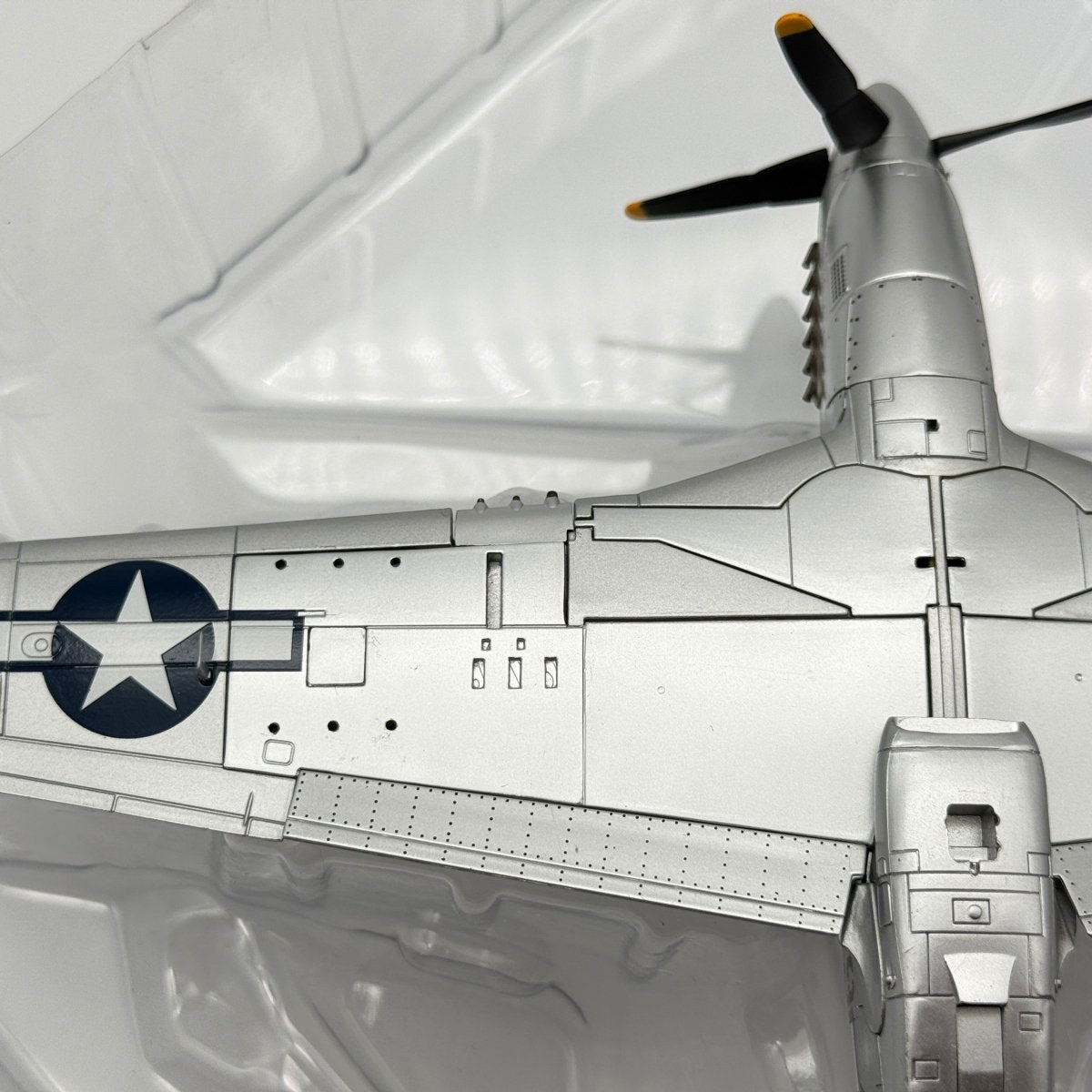 Hobby Master HA7744B 1:48 P-51D Mustang USAAF 506th FG Hon Mistake 1945 - Hobby Master
