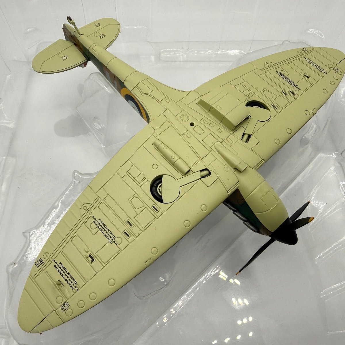 Hobby Master HA7801 1:48 Supermarine Spitfire Mk.1 DW - N Biggin Hill, Diecast - Hobby Master