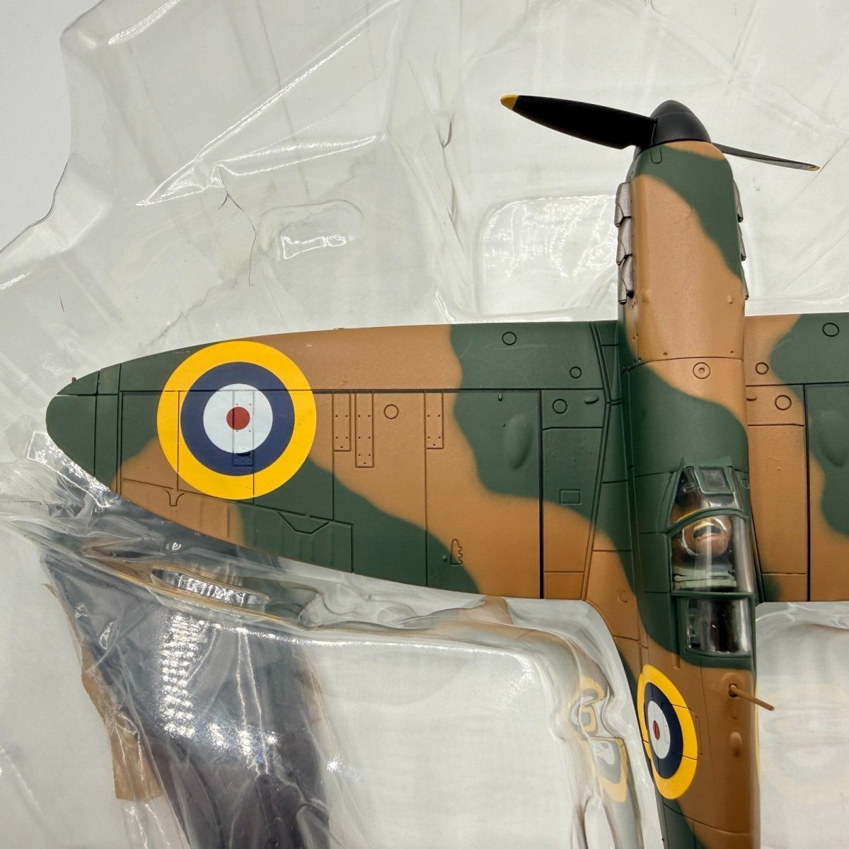 Hobby Master HA7804 1:48 Spitfire "K9795" RAF 19 Sqn, Duxford 1938 - Hobby Master