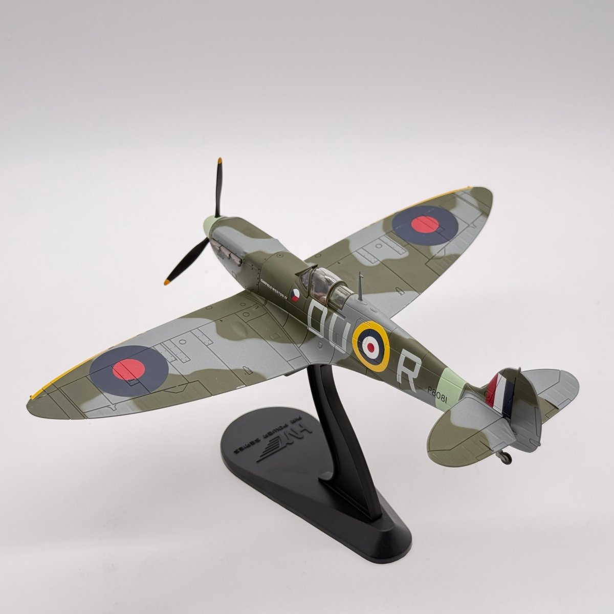 Hobby Master HA7806 1:48 Supermarine Spitfire Mk II RAF No.312 Czech Sqn DU-R Garfield Weston IV Adolf Vybiral 1941 - Hobby Master