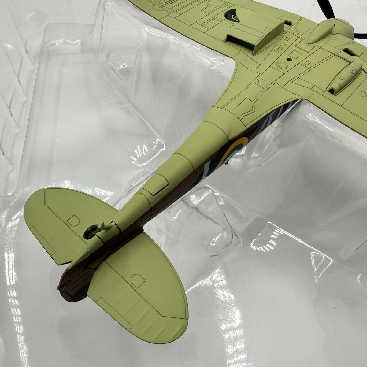 Hobby Master HA7812 1:48 Spitfire Mk.IIa P7423/QV - Y, Arthur Blake 19 Sqn 1940 - Hobby Master