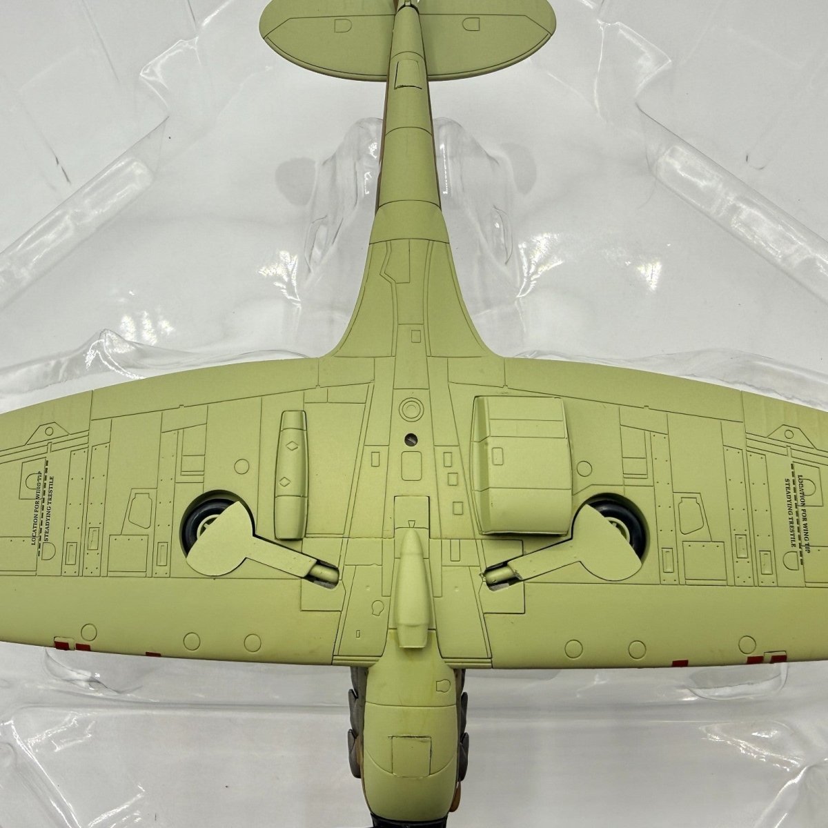 Hobby Master HA7812 1:48 Spitfire Mk.IIa P7423/QV - Y, Arthur Blake 19 Sqn 1940 - Hobby Master