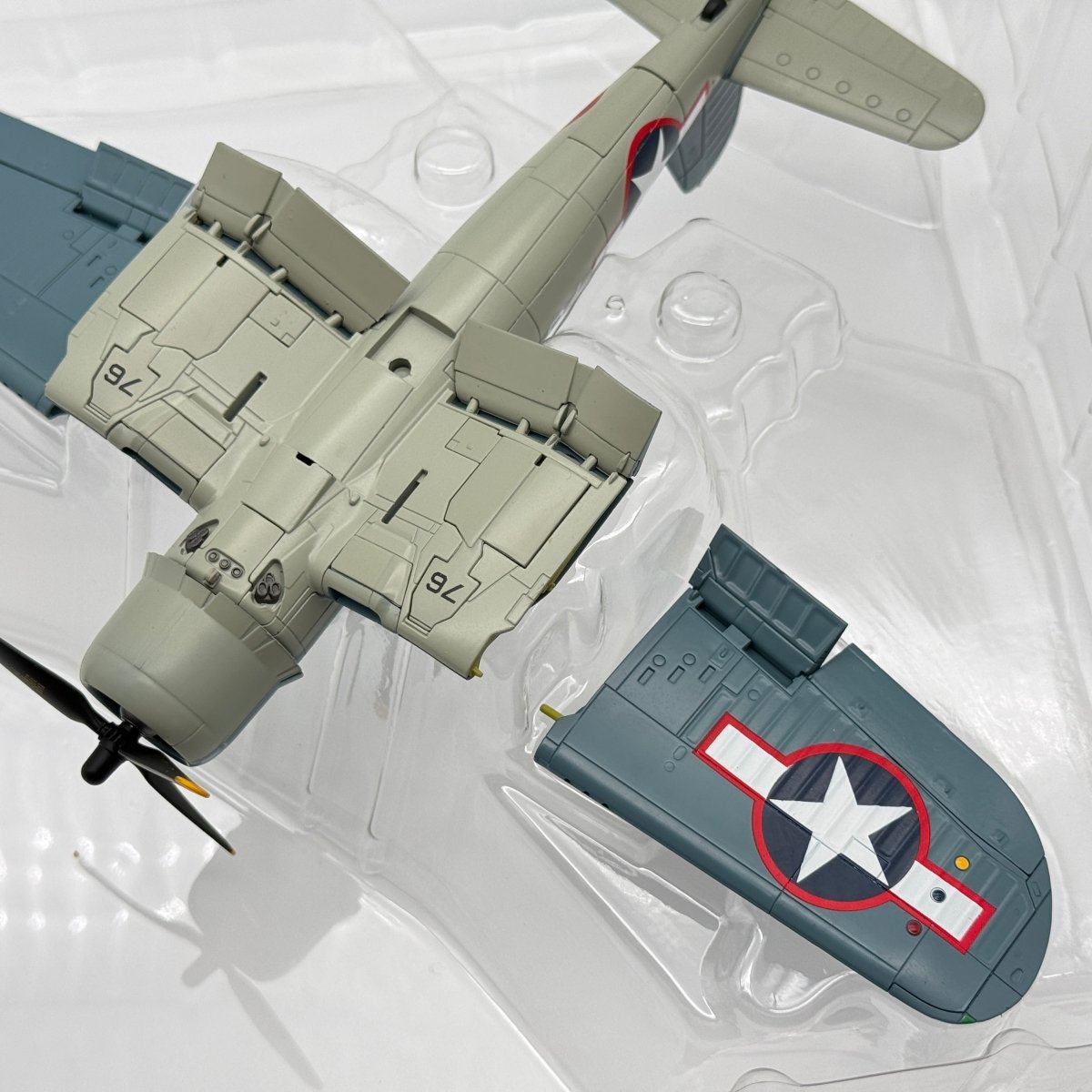 Hobby Master HA8211 1:48 Vought F4U Corsair USMC VMF - 215 Spirit of 76 - Hobby Master