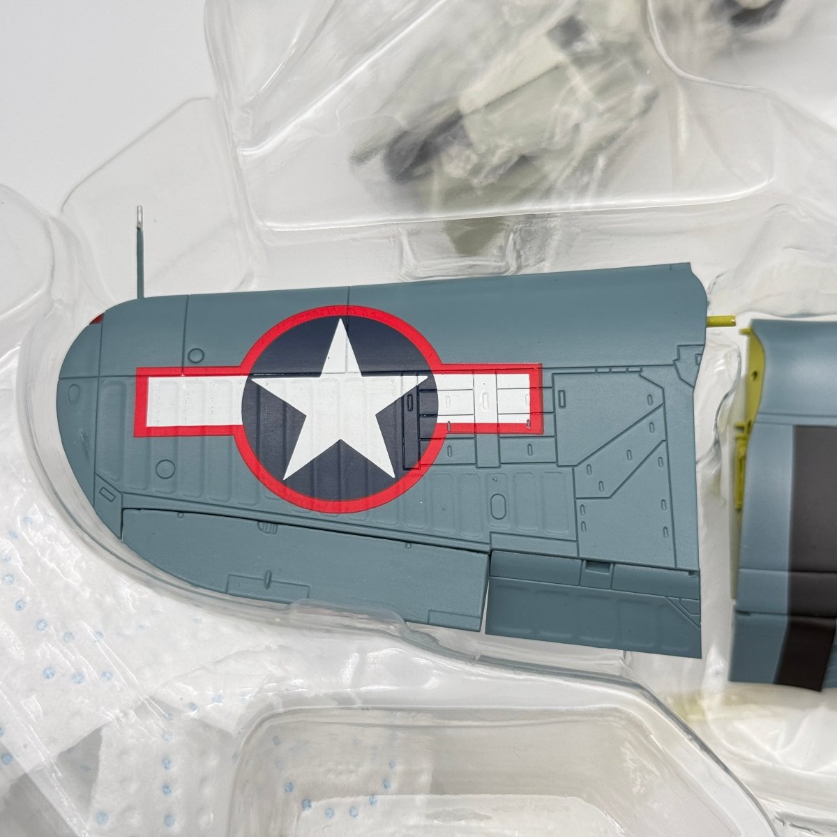 Hobby Master HA8211 1:48 Vought F4U Corsair USMC VMF - 215 Spirit of 76 - Hobby Master