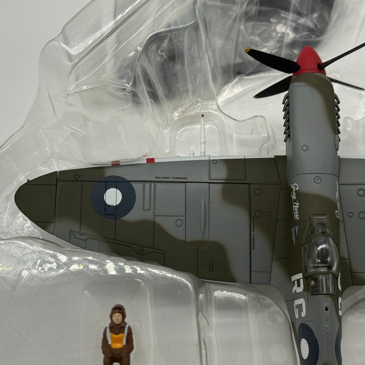 Hobby Master HA8303 1:48 Supermarine Spitfire Mk VIII RAAF No.457 Sqn Grey Nurse - Hobby Master