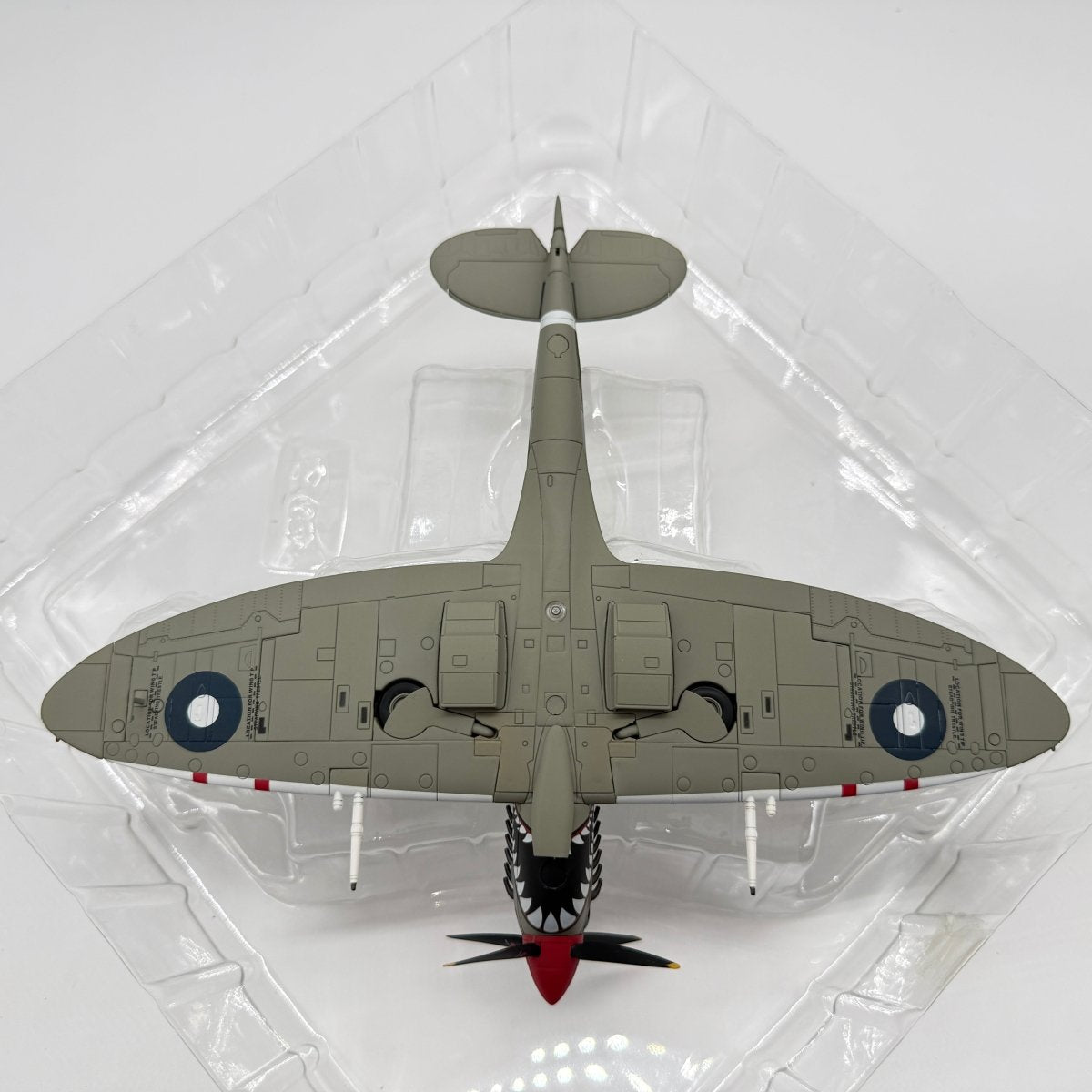 Hobby Master HA8303 1:48 Supermarine Spitfire Mk VIII RAAF No.457 Sqn Grey Nurse - Hobby Master