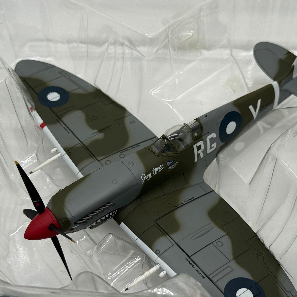 Hobby Master HA8303 1:48 Supermarine Spitfire Mk VIII RAAF No.457 Sqn Grey Nurse - Hobby Master