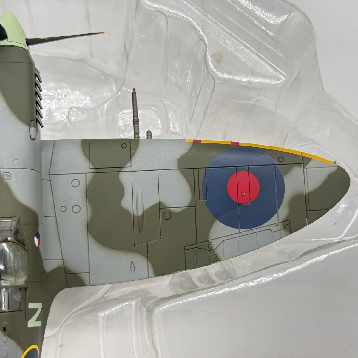 Hobby Master HA8305 1:48 Supermarine Spitfire Mk IX RAF No.312 Czech Sqn Otto Smik 1944 - Hobby Master