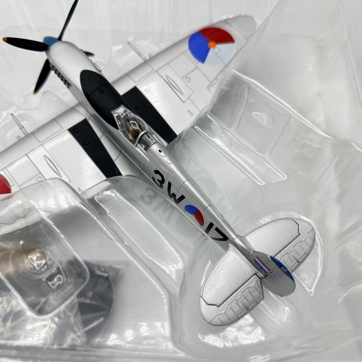 Hobby Master HA8308 1:48 Supermarine Spitfire LF IX MK732 (PH - OUQ) RNLAF - Hobby Master