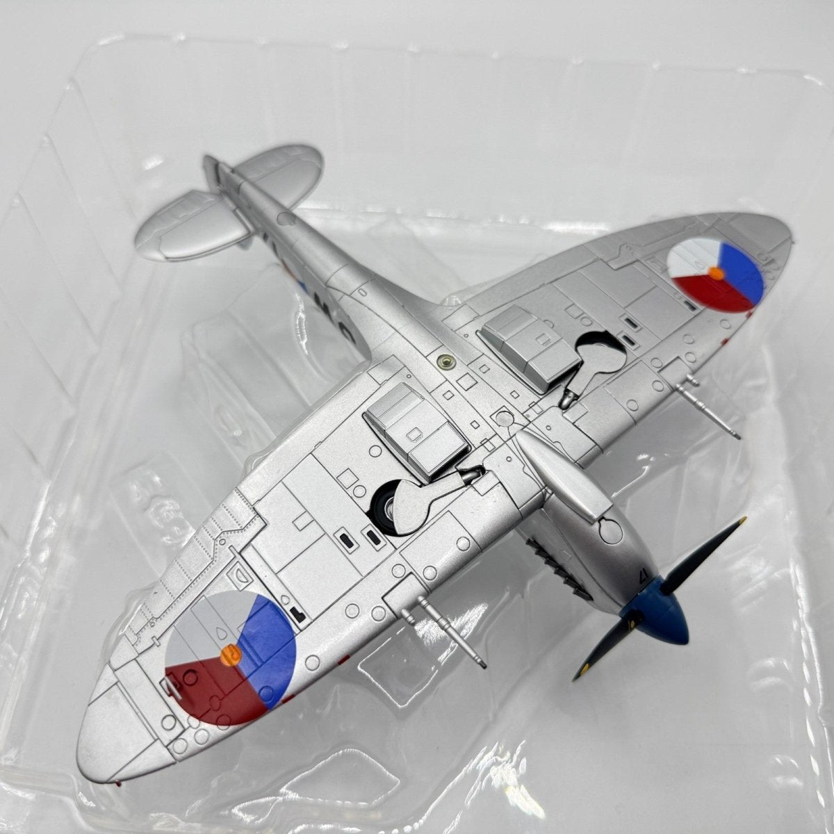 Hobby Master HA8308 1:48 Supermarine Spitfire LF IX MK732 (PH - OUQ) RNLAF - Hobby Master