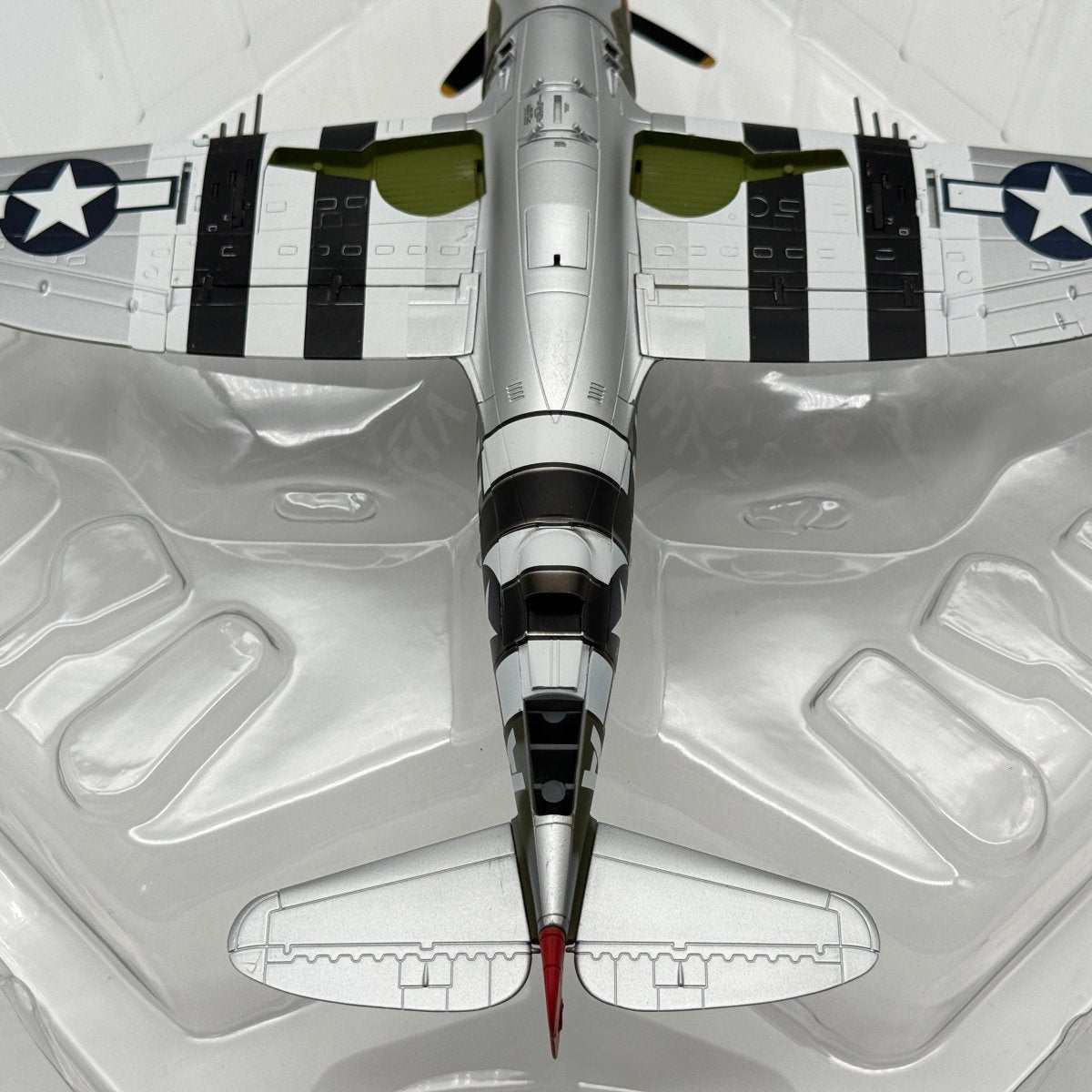Hobby Master HA8401 1:48 Republic P - 47D Thunderbolt Gabby Gabreski 56th FG - Hobby Master