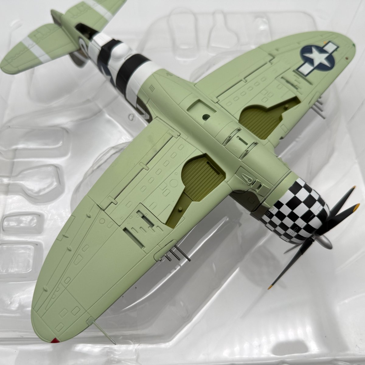 Hobby Master HA8410 1:48 Republic P - 47D Thunderbolt USAAF 78th FG Eileen - Hobby Master