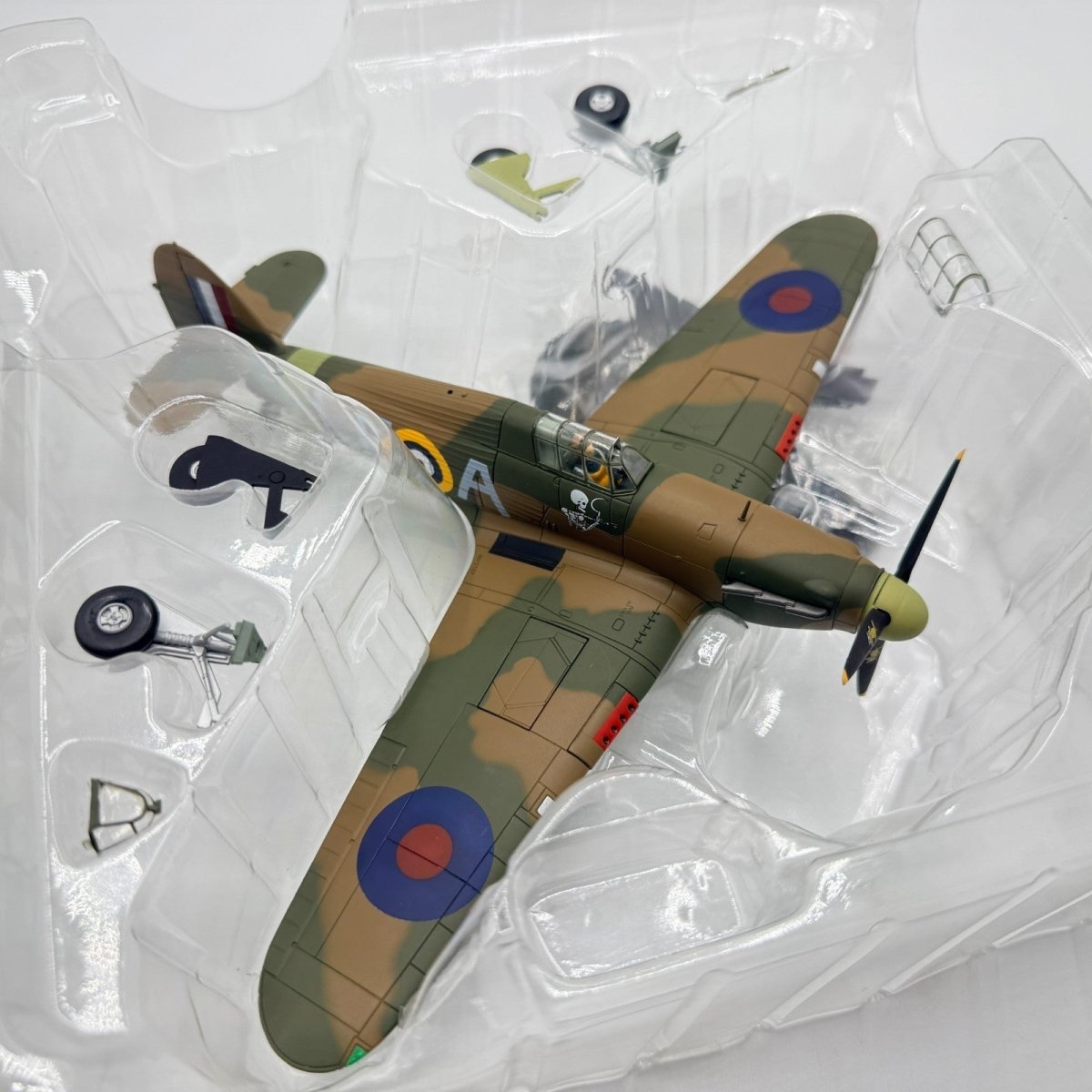 Hobby Master HA8602 1:48 Hurricane Mk.I, RAF Flying Officer McKnight, 242 Sqn - Hobby Master