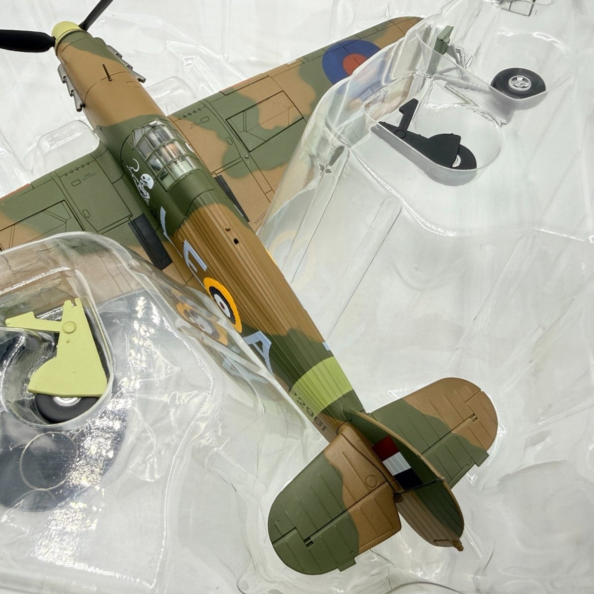 Hobby Master HA8602 1:48 Hurricane Mk.I, RAF Flying Officer McKnight, 242 Sqn - Hobby Master
