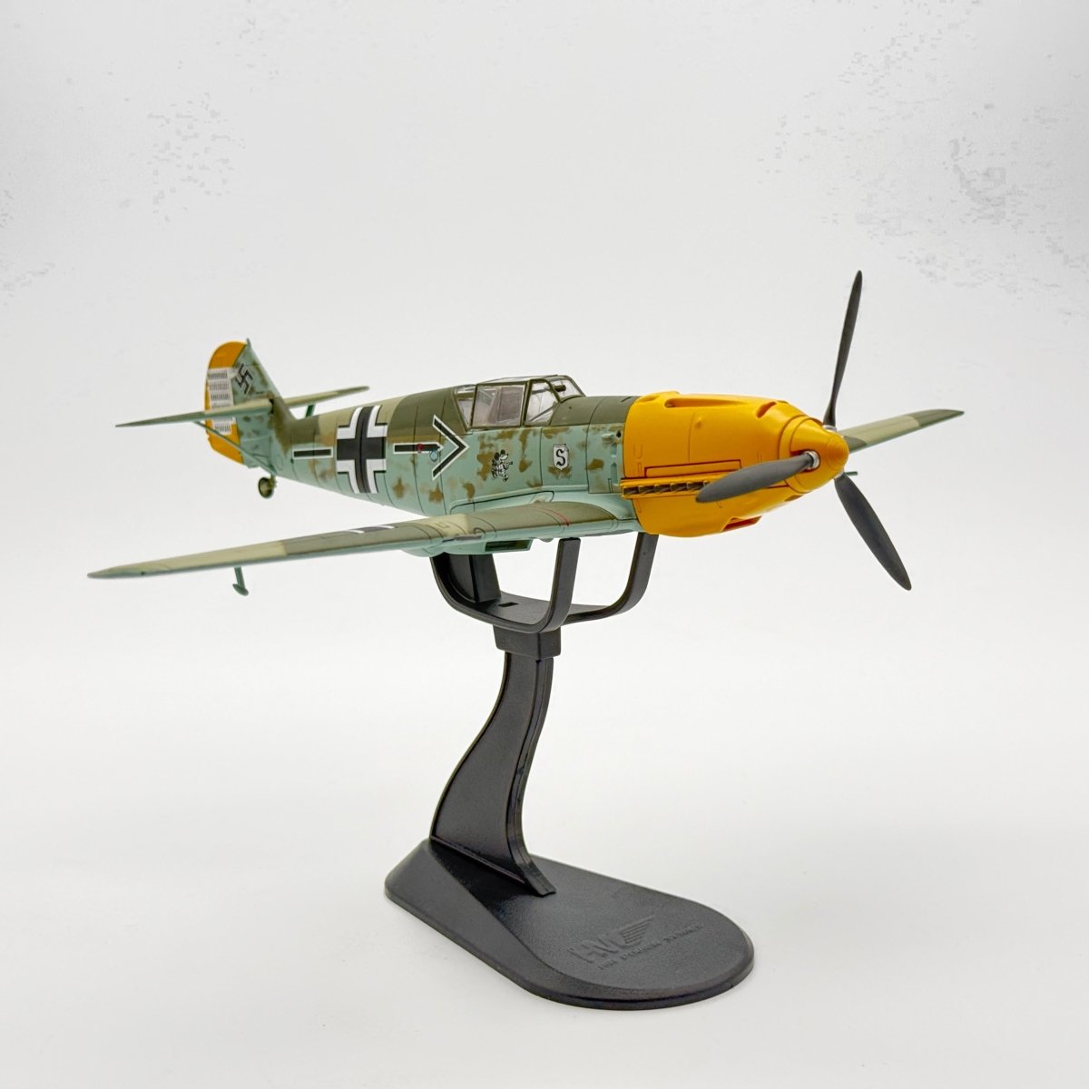 Hobby Master HA8715 1:48 Bf 109E-4 W.Nr.5819 Adolf Galland JG 26 France Dec 1940 - Hobby Master