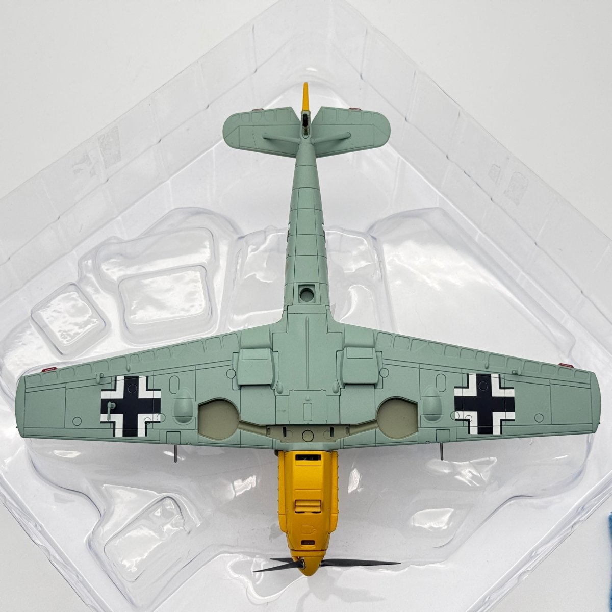 Hobby Master HA8715 1:48 Bf 109E-4 W.Nr.5819 Adolf Galland JG 26 France Dec 1940 - Hobby Master