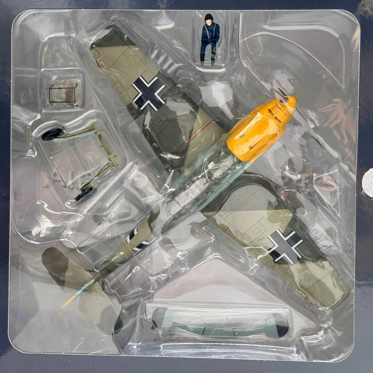 Hobby Master HA8715 1:48 Messerschmitt Bf 109E Adolf Galland JG 26 1940 - Hobby Master